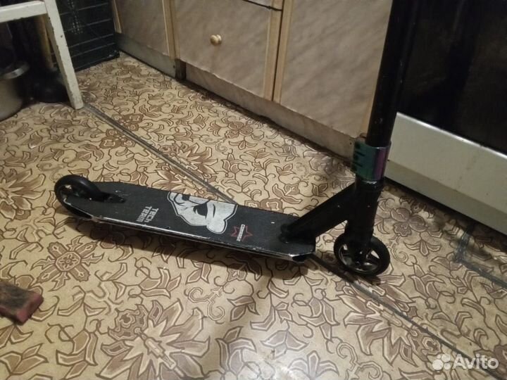 Самокат трюковой tech team comrade neo