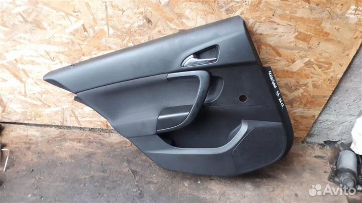 Обшивка двери задней левой Opel Insignia 2008-2017