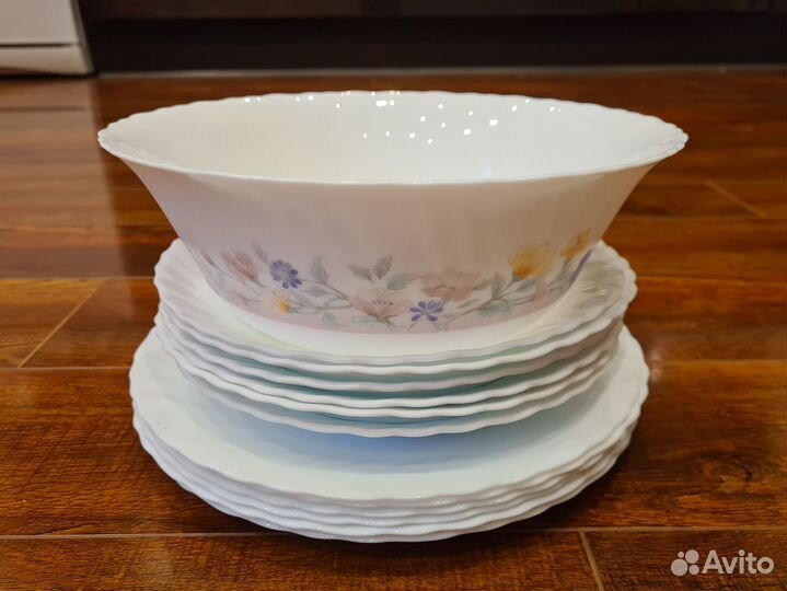 Новый набор тарелок – 7 предметов