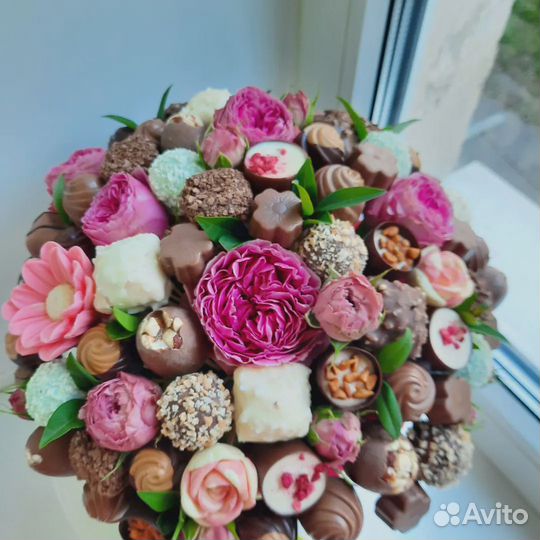 Съедобные подарки / букет из конфет