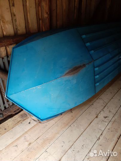 Лодка с мотором