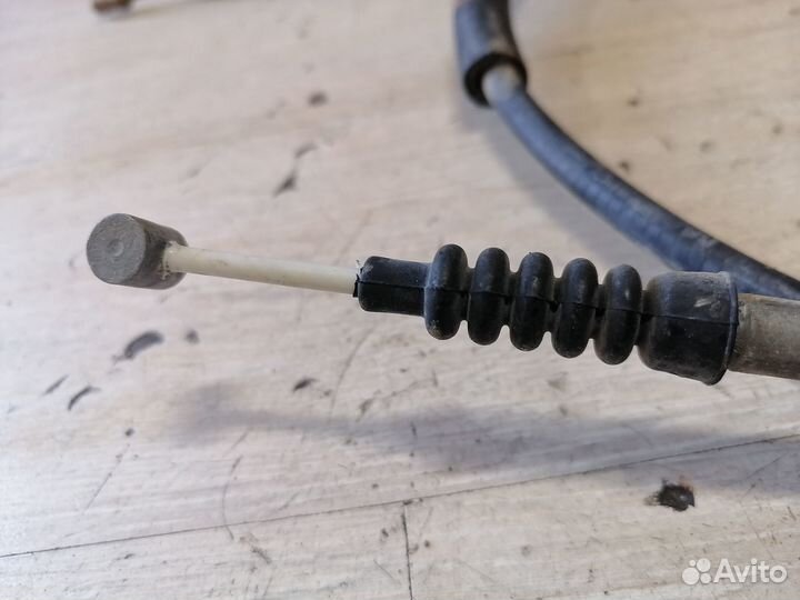 Трос ручника левый правый Geely Emgrand EC7