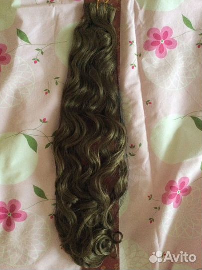 Волосы на заколках хвост шиньон