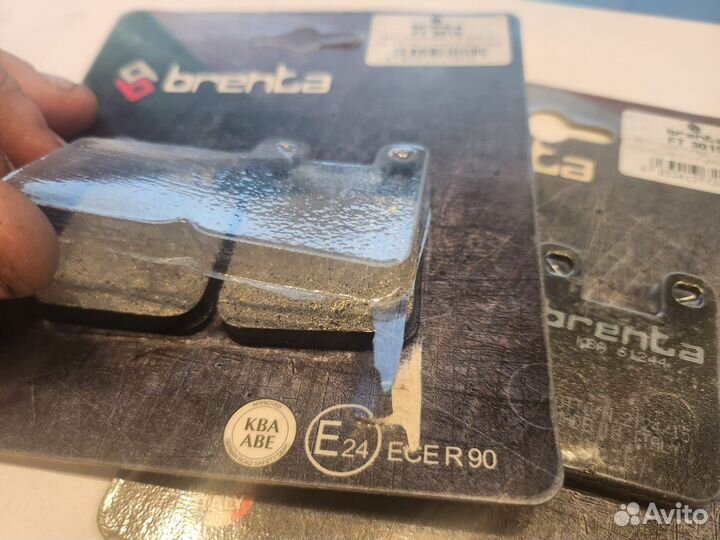 Тормозные колодки Brenta BR3015 (4 шт)