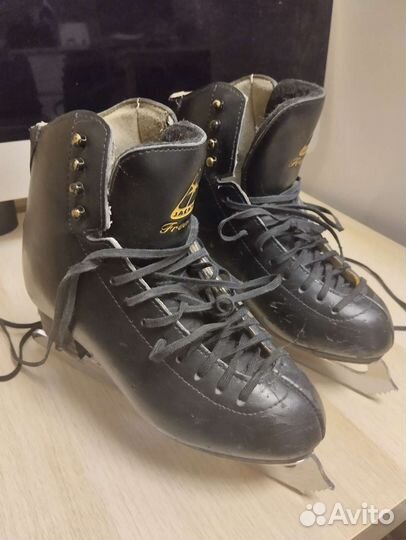 Коньки jackson freestyle,22см,лезвия 9