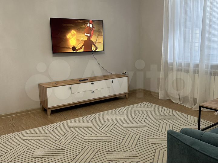 2-к. квартира, 74 м², 6/6 эт.