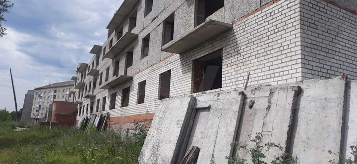 Здание, 3000 м²