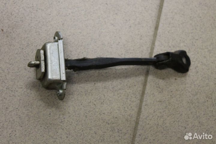 Ограничитель двери Nissan Juke F15 82430-1KA0A