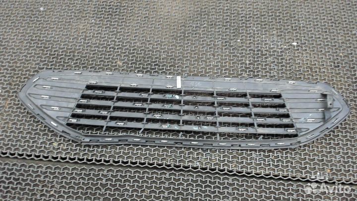 Решетка радиатора Ford Fusion USA, 2014