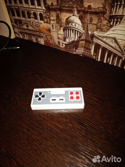 Продаю приставку на 300 игр