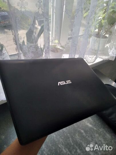 Ноутбук Asus