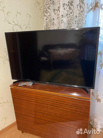 Телевизор samsung 43
