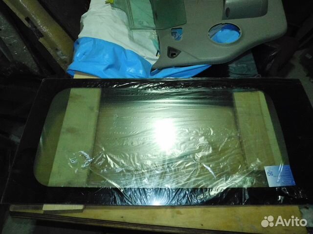 Стекло заднее правое рено трафик длинная база