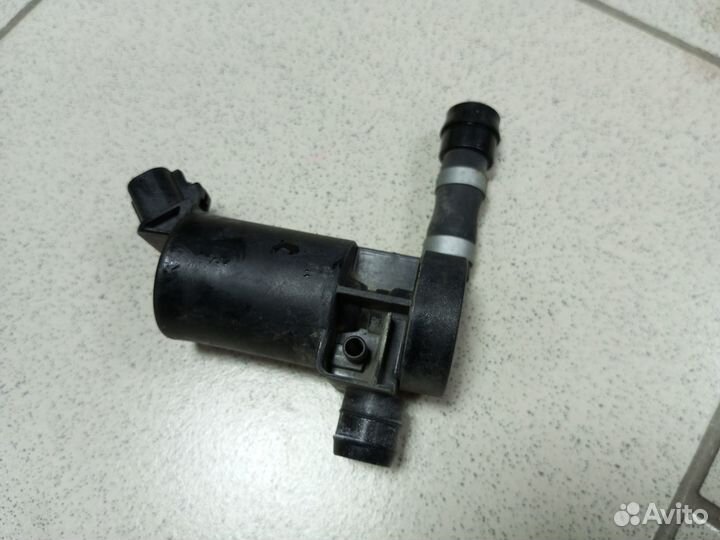 Насос омывателя фар Toyota Land Cruiser 200