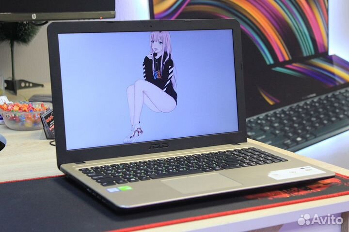 Ноутбук для всей семьи Asus MX110/SSD250/i3-6/8гб