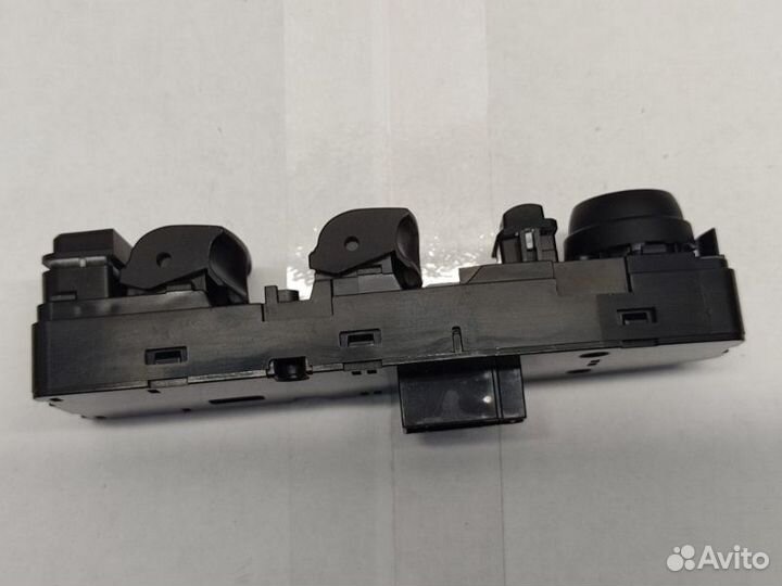 Блок управления стеклоподъемниками Bmw 2009-2019