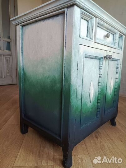 Старинная тумба после редизайна