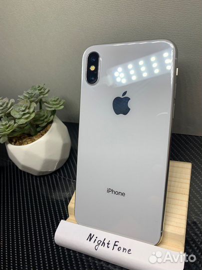 iPhone X, 64 ГБ