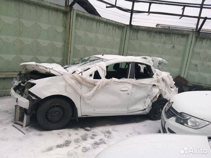 Кузов на Рено Логан 2