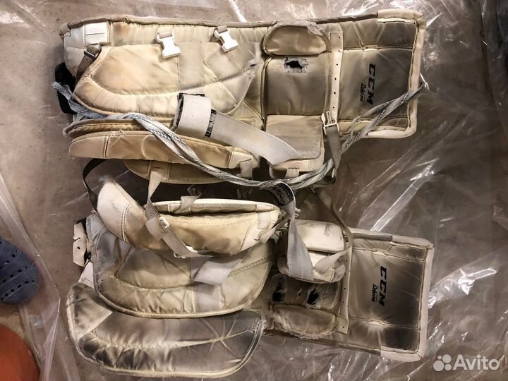 Щитки вратарские Bauer разные