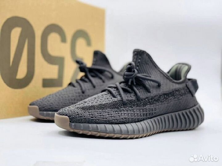 Кроссовки Adidas Yeezy boost 350 великан черные р4