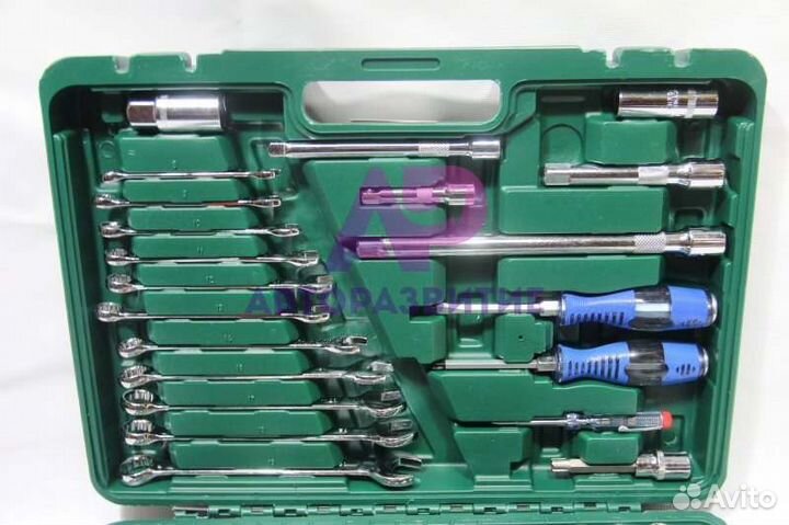Инструменты в машину набор из 121 предмета