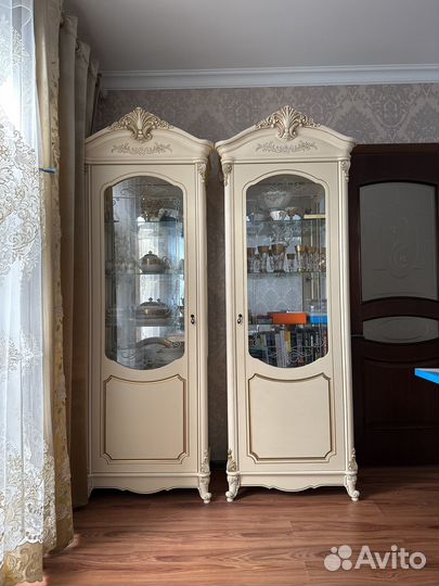 Тумба под тв белая