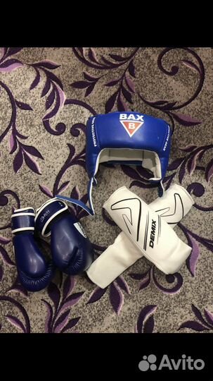 Боксерские перчатки шлем