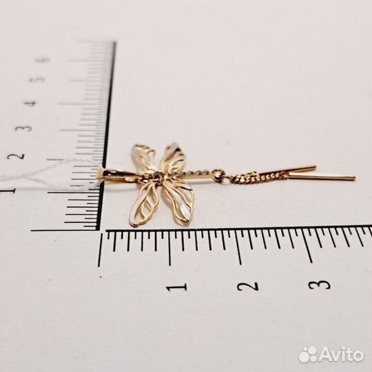 Золотая подвеска с фианитом