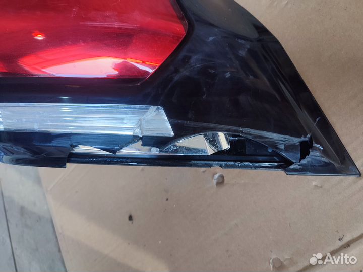 Фонарь задний правый Toyota Land Cruiser Prado 150