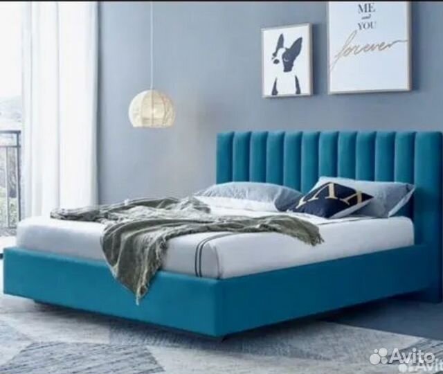 Кровать мягкая с парящим эффектом