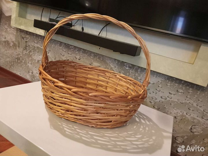 Корзина племенная из лозы