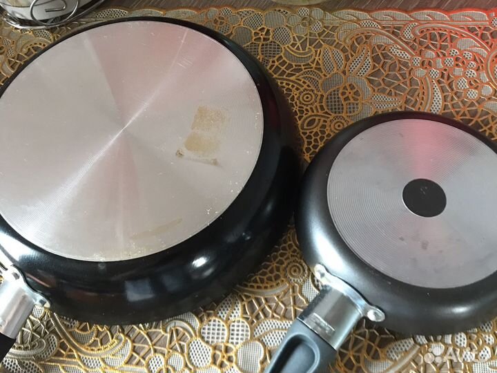 Сковороды, кувшин-термос, чайник, мармит