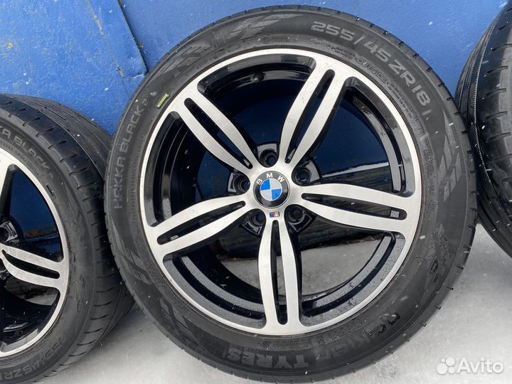 Комплект колес BMW 255/45 R18 Nokian