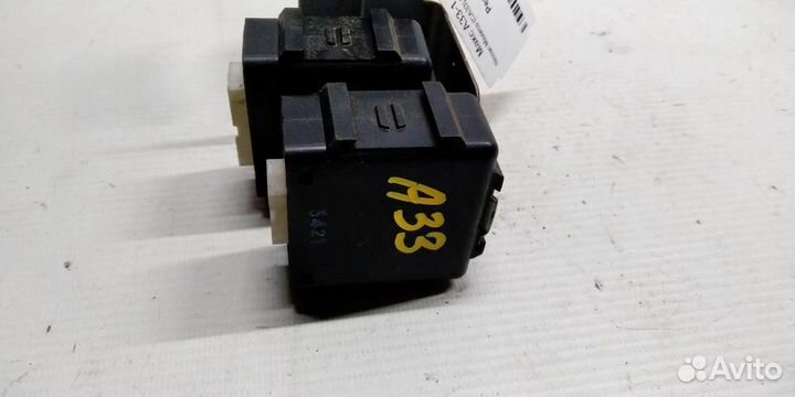 Реле Nissan Maxima CA33