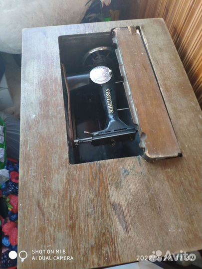 Gritznerшвейная машинка Германия, челночная, с нож