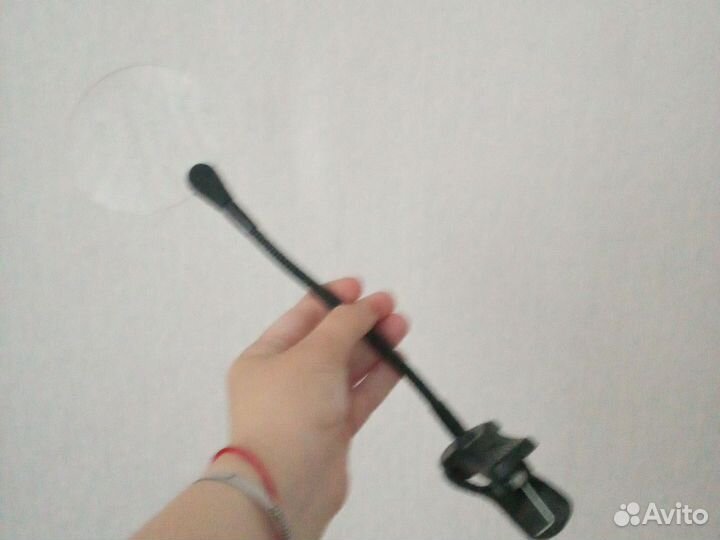 Лупа на прищепке,чтобы лучше видеть текст и стежки