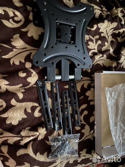 Абсолютно новый кронштейнер, не подошел