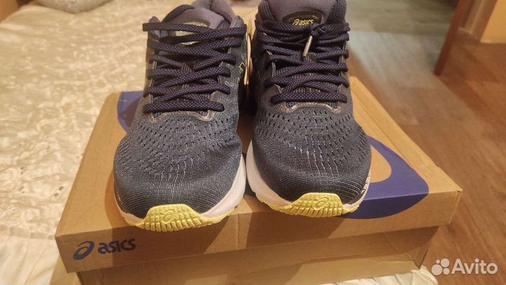 Кроссовки asics