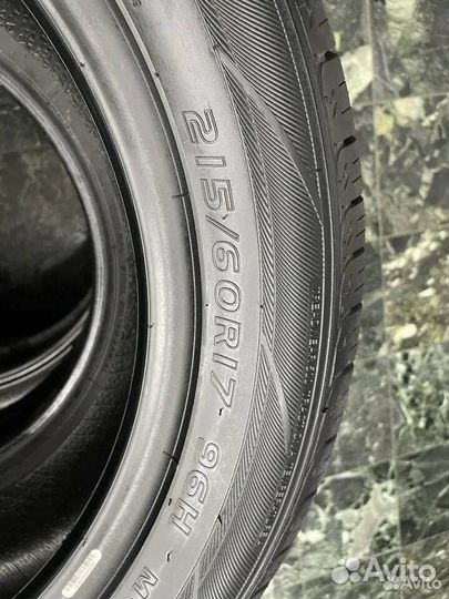 Goodride SU318 215/60 R17