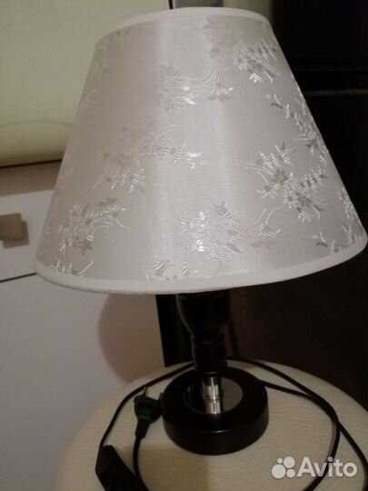 Лампа настольная