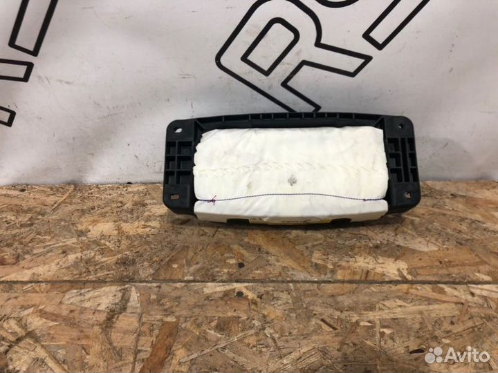 Подушка безопасности пассажира Mercedes-Benz