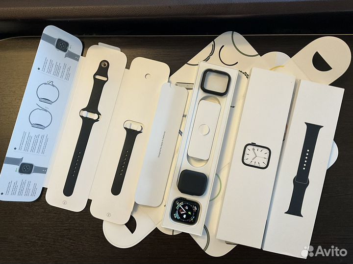 iPhone 13 pro max 256 gold