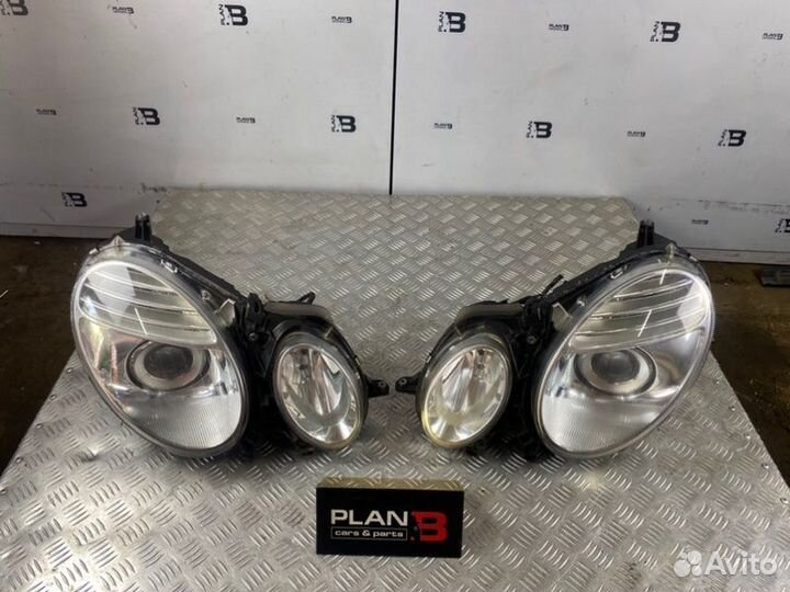 Фара ксеноновая передняя правая Mercedes-Benz