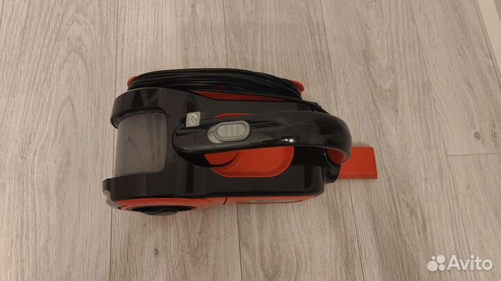 Пылесос автомобильный Black&Decker PAV1205