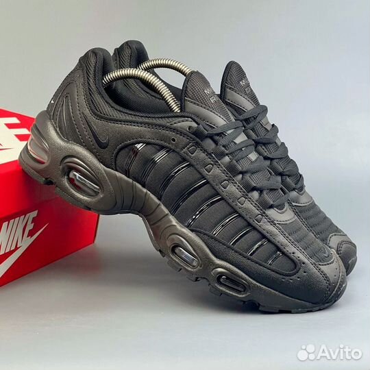 Кроссовки Nike Air Max Tailwind 4