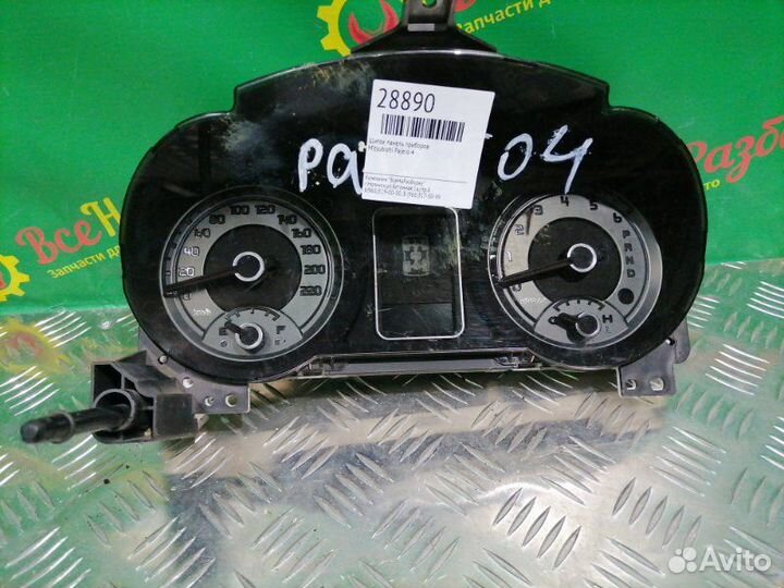 Щиток панель приборов Mitsubishi Pajero 4