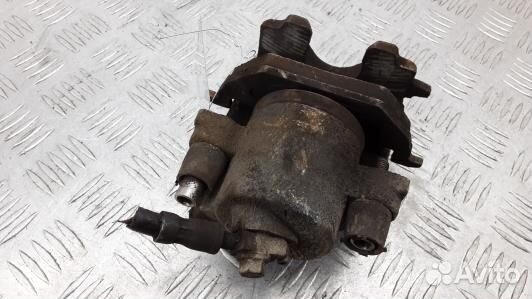 Суппорт тормозной передний правый skoda yeti 1 (4S