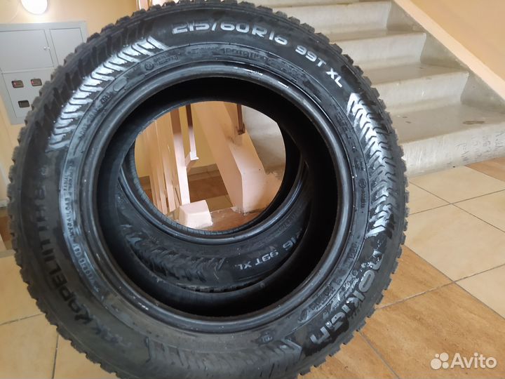 Nokian Tyres Hakkapeliitta 8 215/60 R16