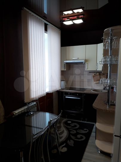 2-к. квартира, 50 м², 1/5 эт.